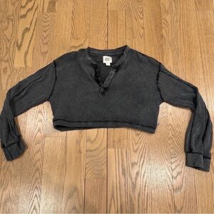 BDG Charcoal Cropped Long Sleeve Top